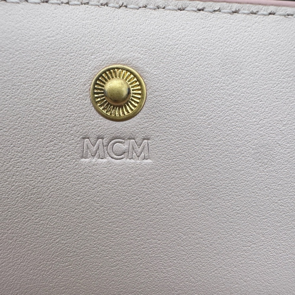 MCM NWOT Soft Pink Leather Bifold Wallet Embossed Logo Made in Korea - Picture 13 of 14